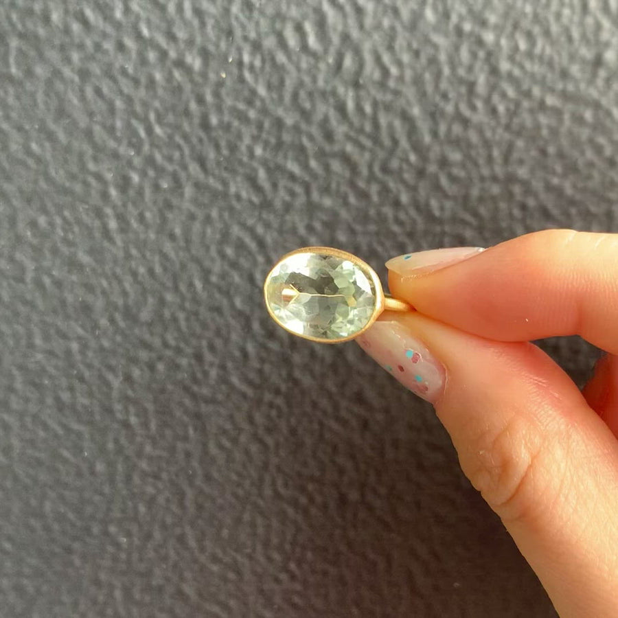 グリーンアメジスト(gold)：oval flower ring