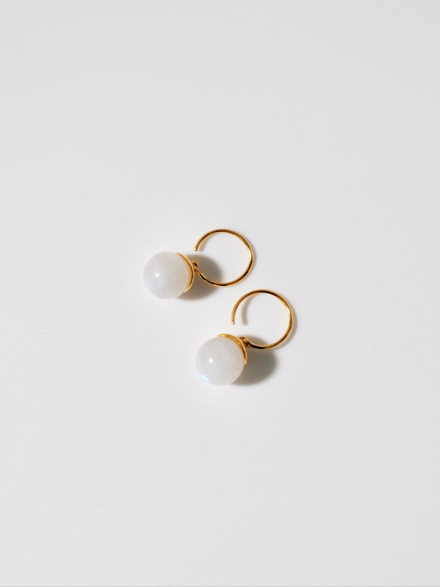(レインボームーンストーン/gold) acorn pierced earring