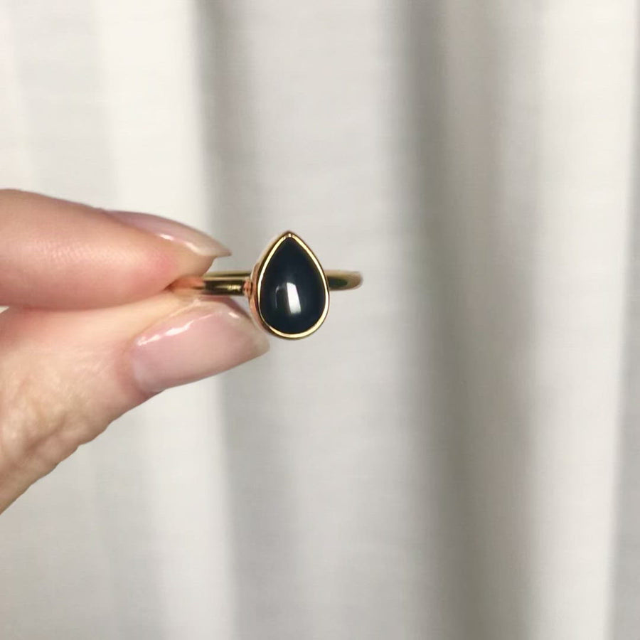 ブラックオニキス(gold) small virgin drop ring